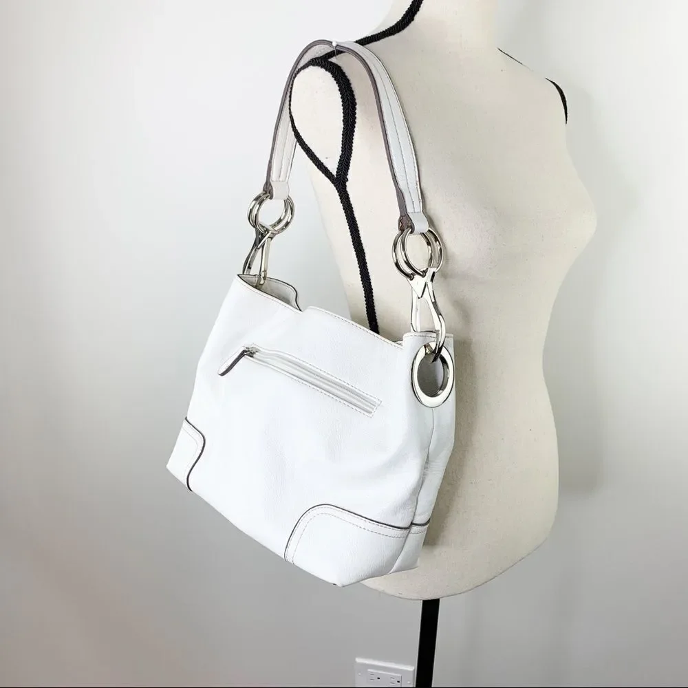 White Hobo Bag w/chunky Silver Rings‎